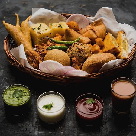 Hotel O Krishna Orchid Near Noida Sector 81 Metro Station Eksteriør billede