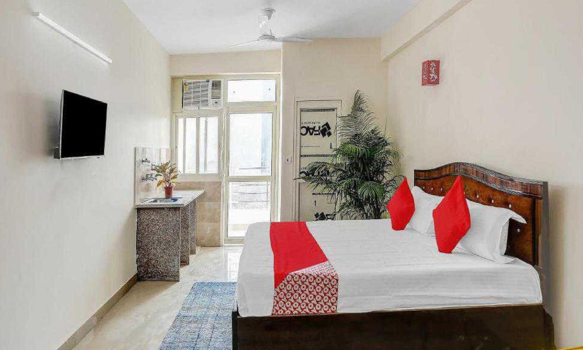 Hotel O Krishna Orchid Near Noida Sector 81 Metro Station Eksteriør billede