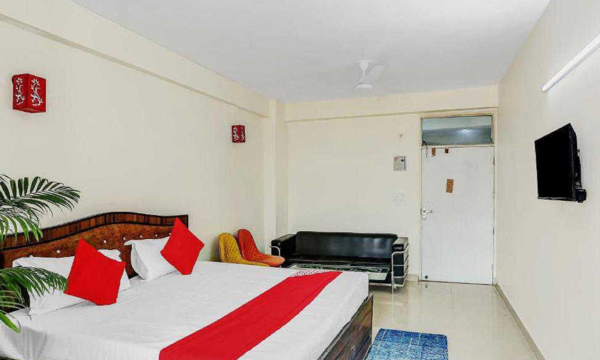 Hotel O Krishna Orchid Near Noida Sector 81 Metro Station Eksteriør billede