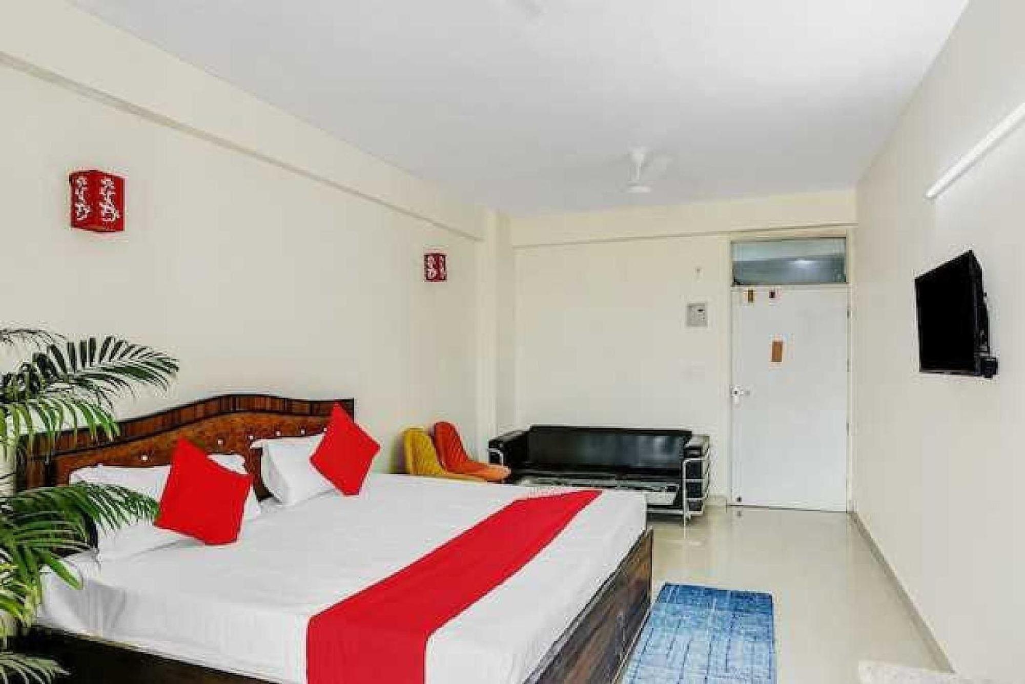 Hotel O Krishna Orchid Near Noida Sector 81 Metro Station Eksteriør billede