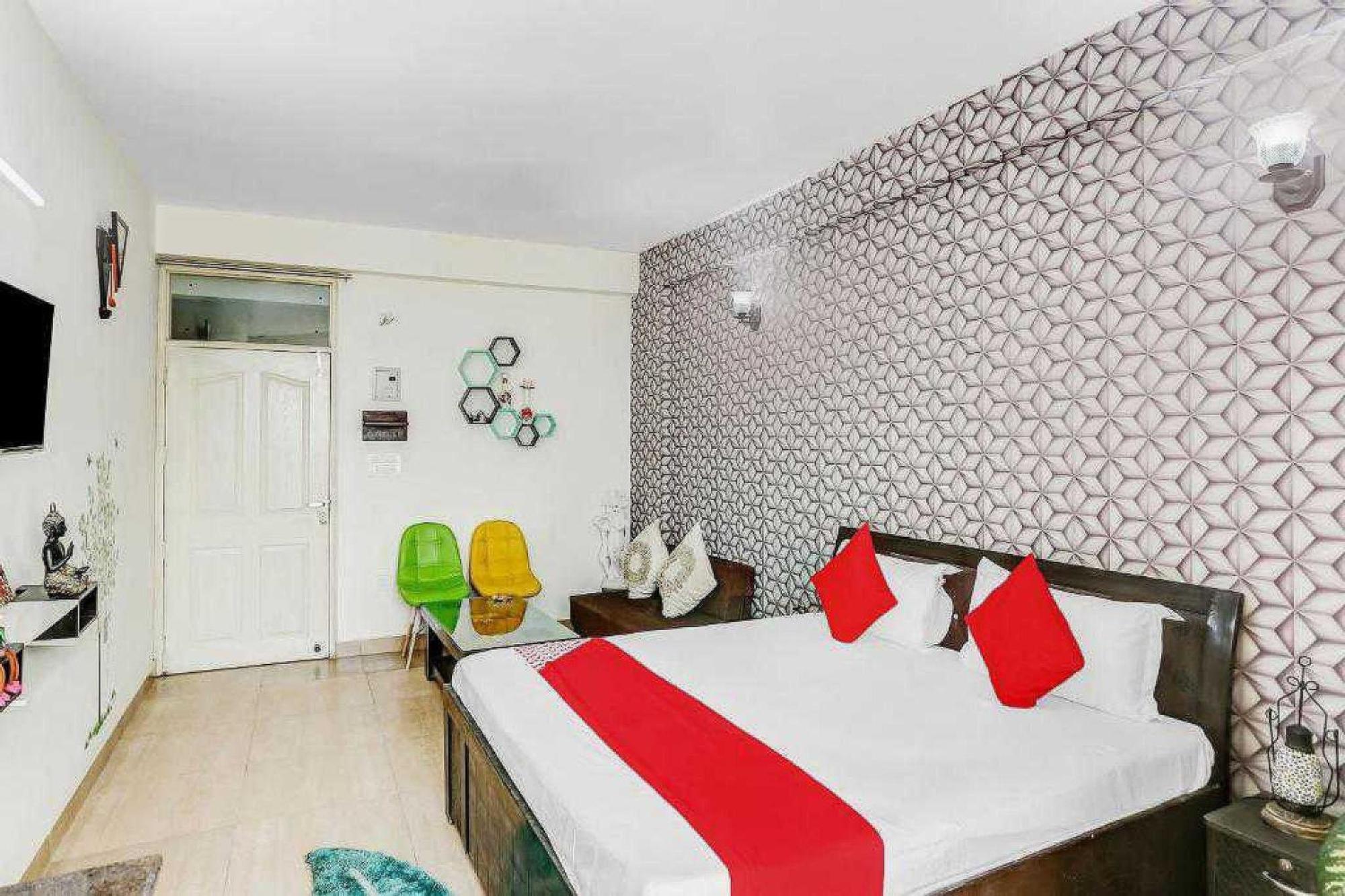 Hotel O Krishna Orchid Near Noida Sector 81 Metro Station Eksteriør billede